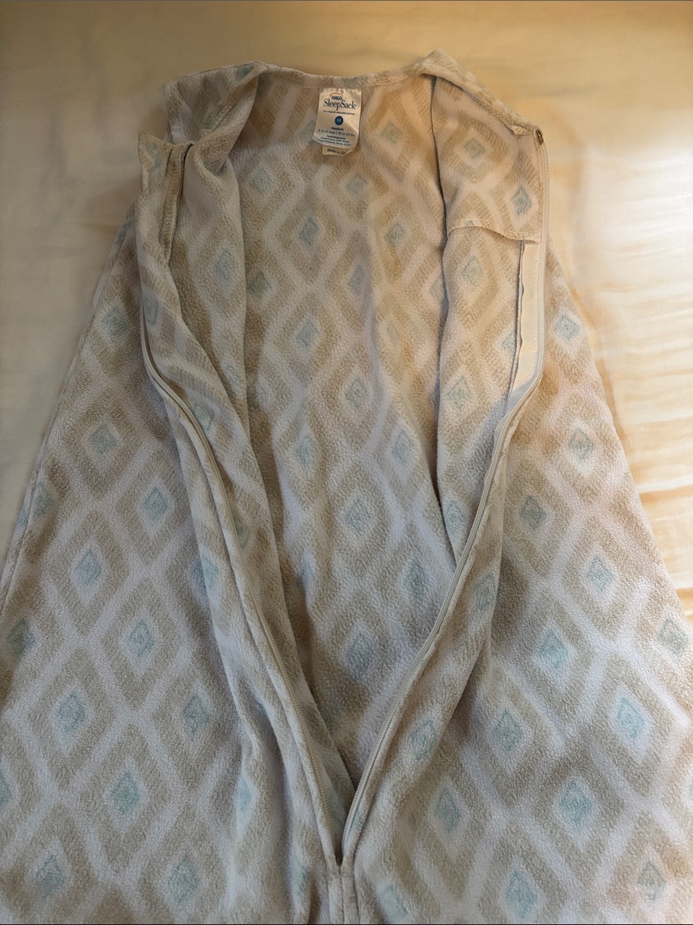Halo Sleep Sack (Medium | 6-12 Months) - Picture 6 of 7